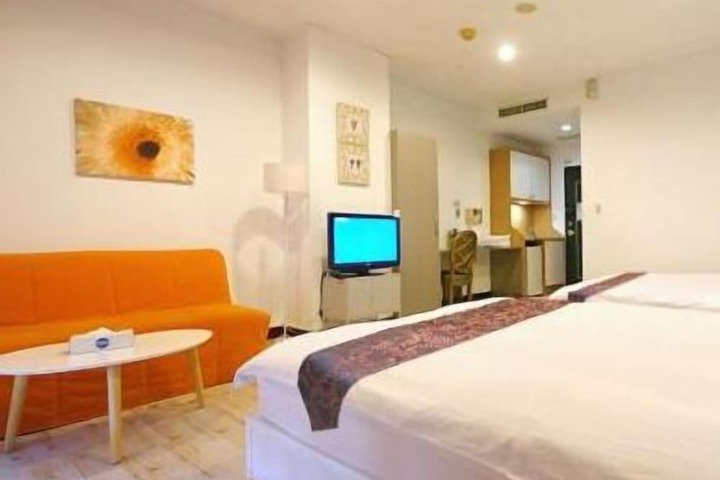 Room 44 of 58