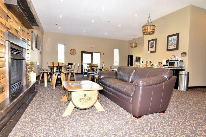 Hotel Interior 9 of 105