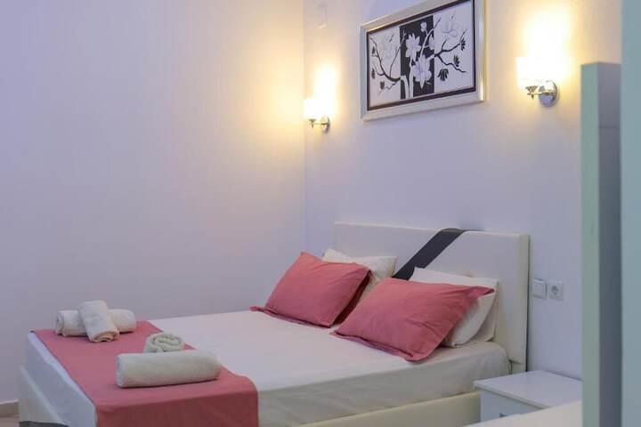 Room 42 of 103