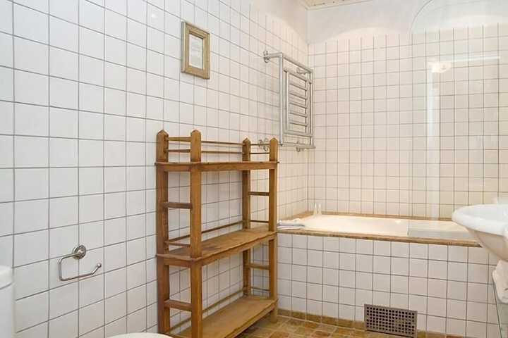 Clean Restrooms