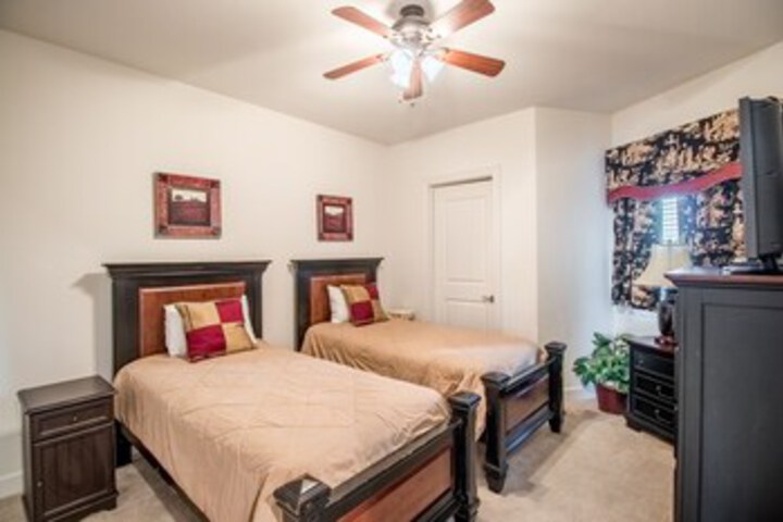 Room 14 of 14
