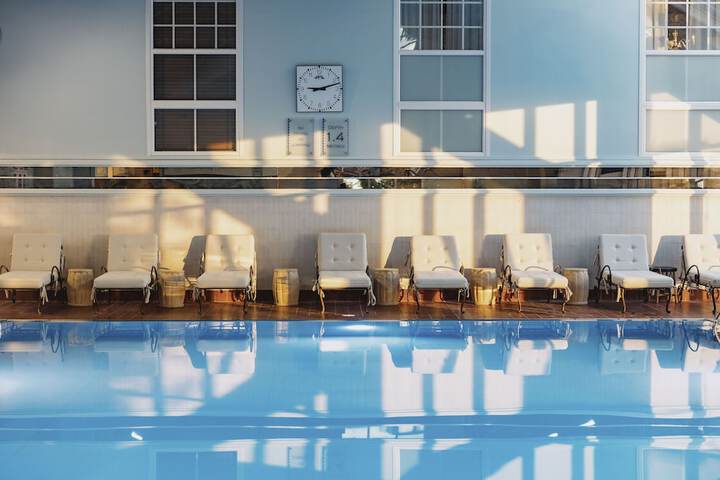 Pool 43 of 95