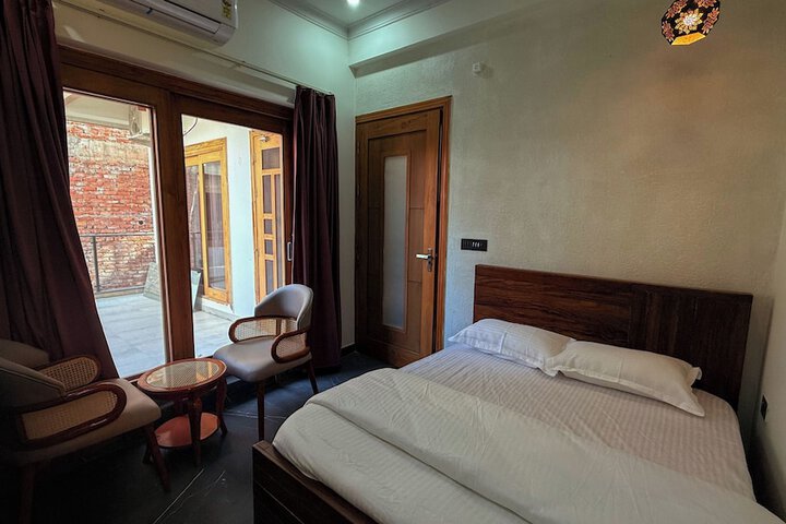 Room 15 of 95