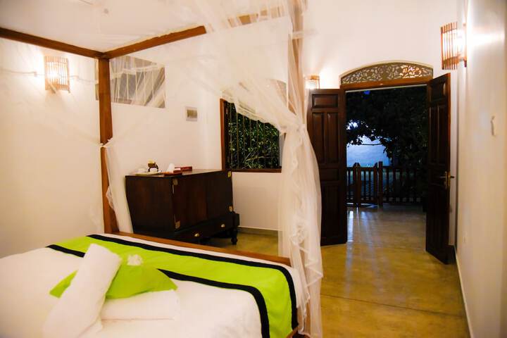 Room 4 of 49