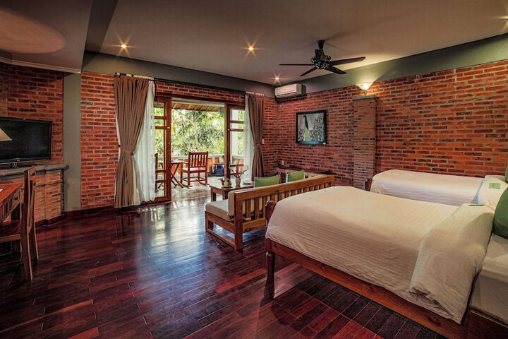 Room 10 of 82