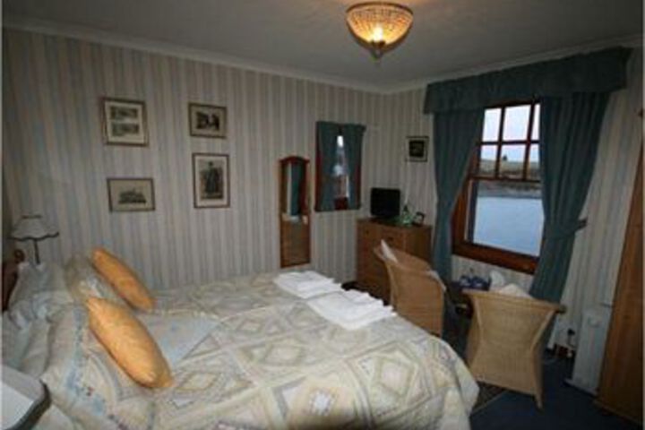 Room 15 of 26