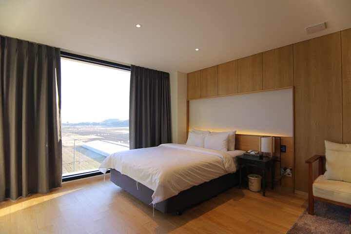 Room 48 of 190