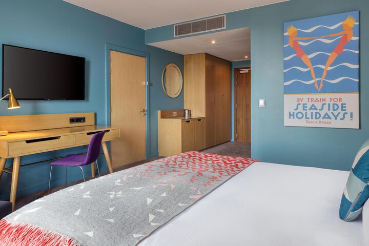 Room 30 of 135