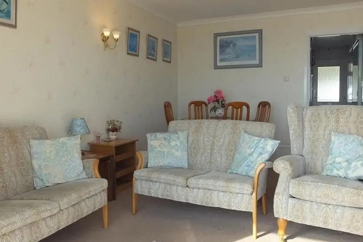 Strandways Court 9