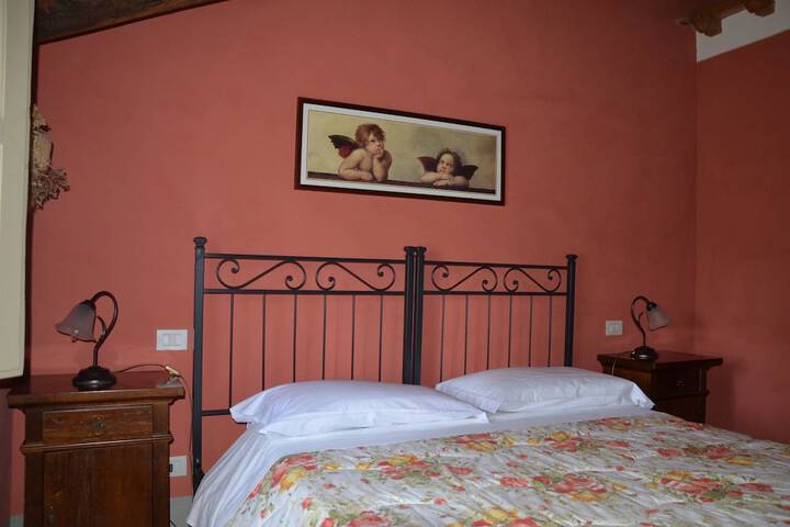Room 5 of 50