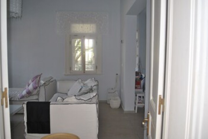 Room 32 of 45