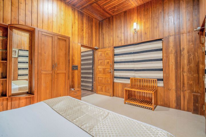 Room 6 of 85