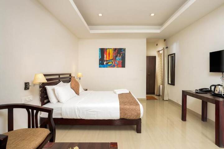 Room 6 of 45
