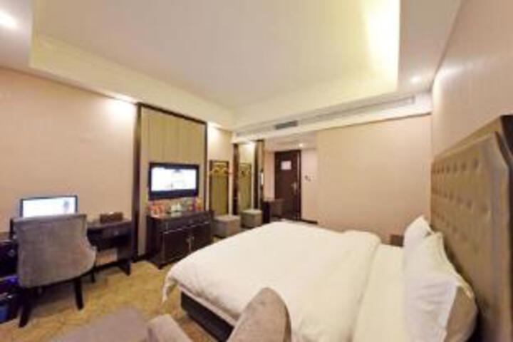 Room 21 of 23
