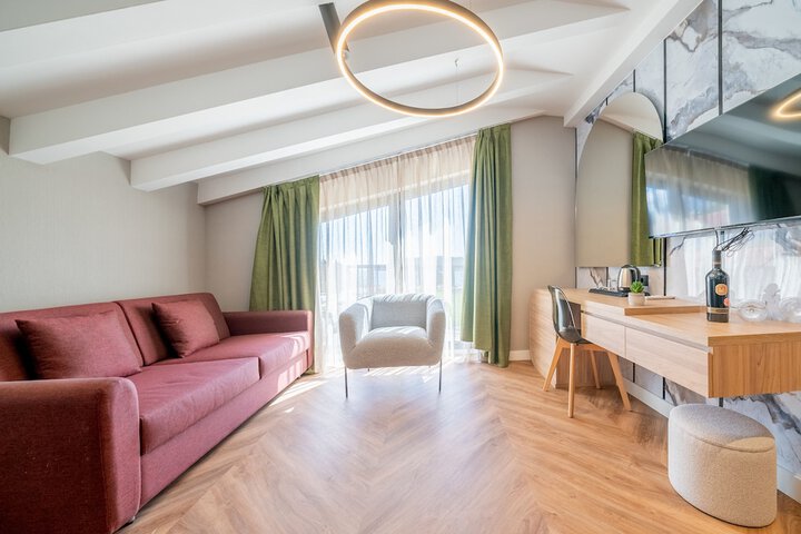Room 74 of 168