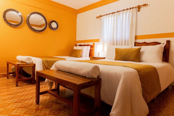 Room 6 of 24