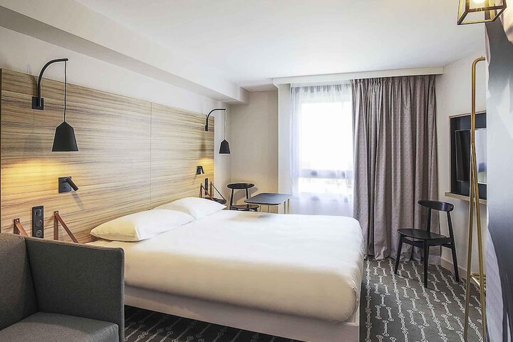 Room 20 of 53