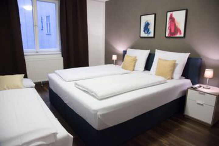 Room 16 of 21
