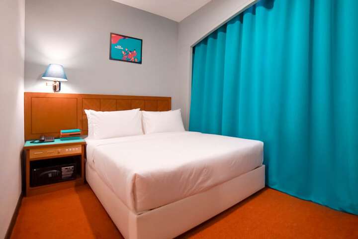 Room 10 of 23