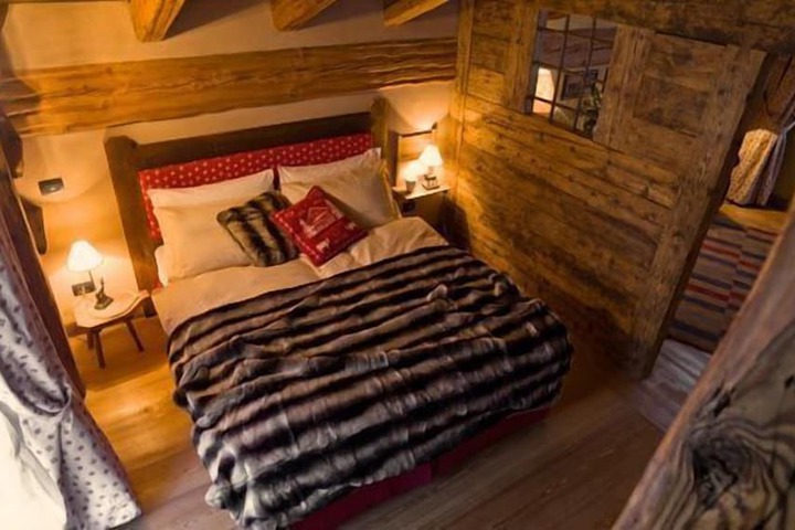 Room 16 of 57