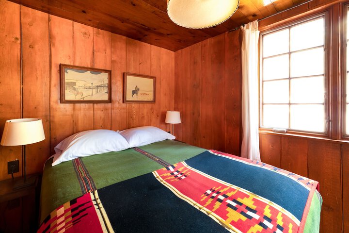 Room 29 of 211