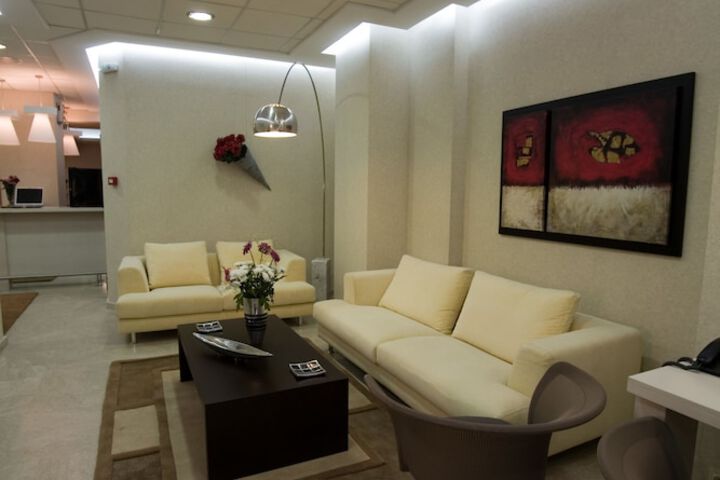 Guest Lobby