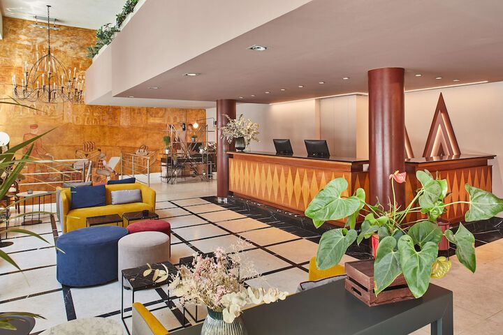 Lobby Photo