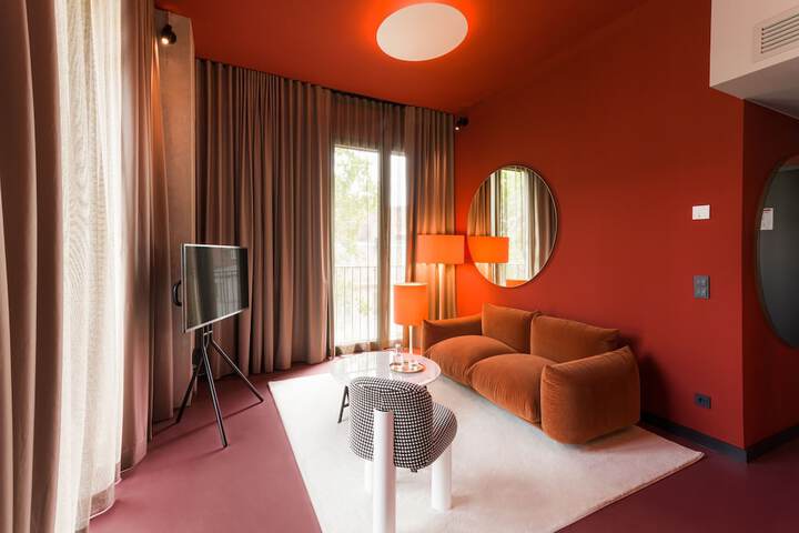 Room 13 of 95