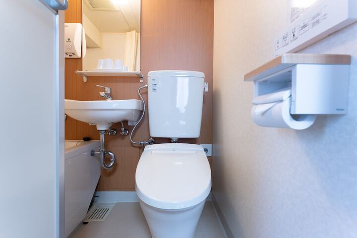 Room 44 of 69