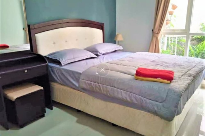 Room 2 of 13