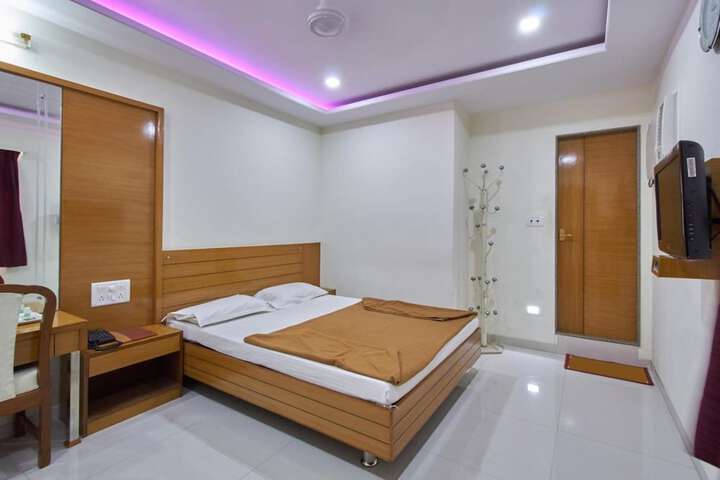 Room 6 of 22