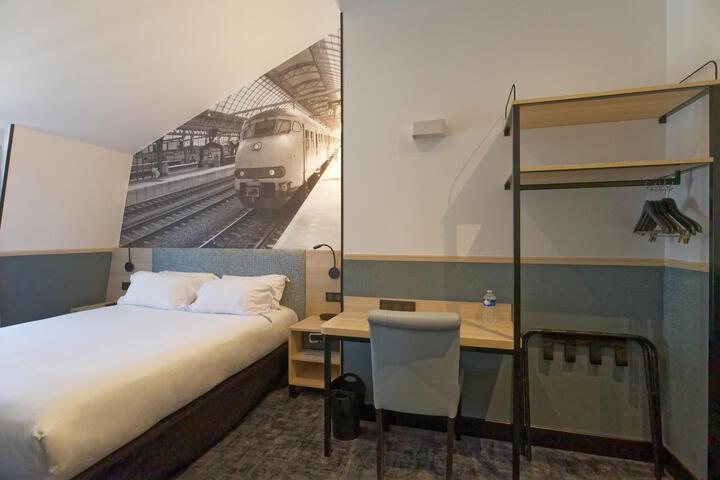 Room 48 of 56