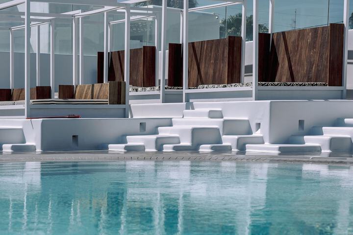Pool 124 of 225