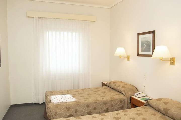 Room 3 of 31