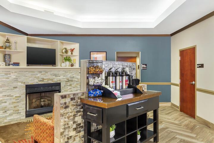 Guest Lobby