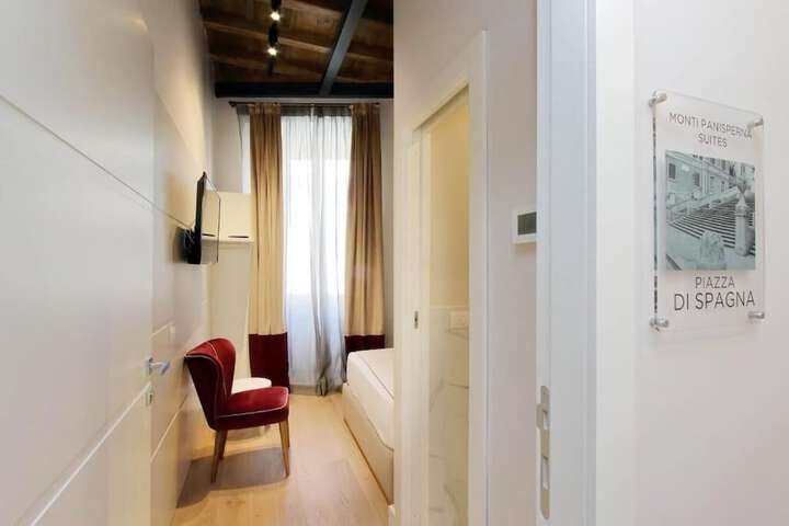 Room 2 of 42