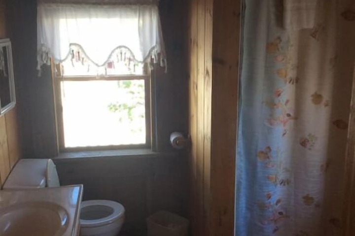 Room 53 of 81