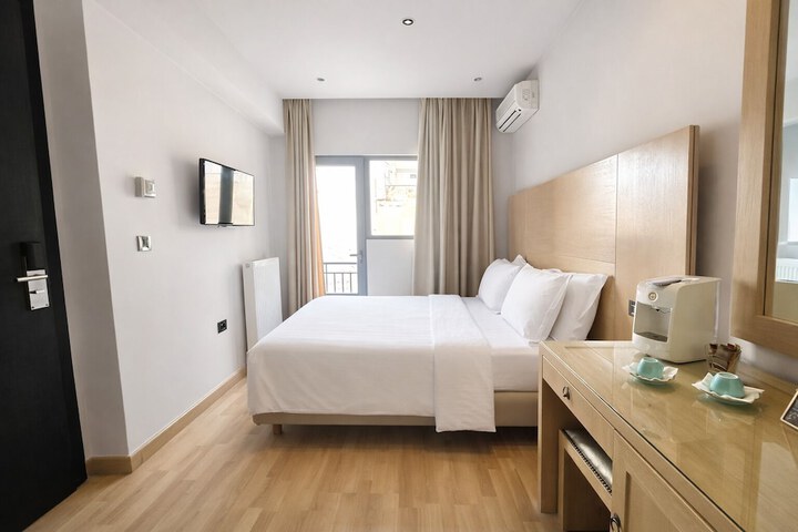 Room 49 of 60