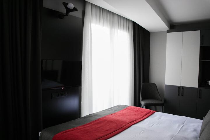 Room 14 of 85