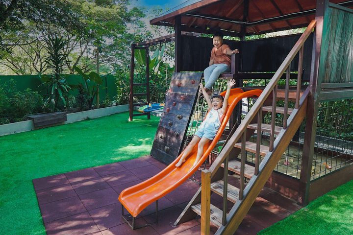 Children's play area - outdoor