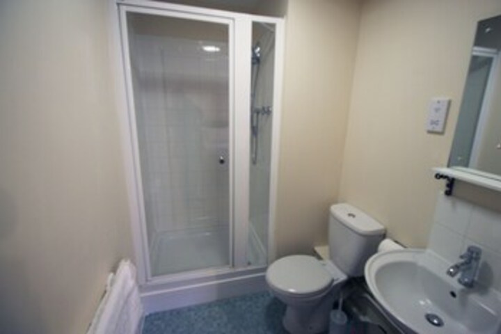 Room 5 of 15