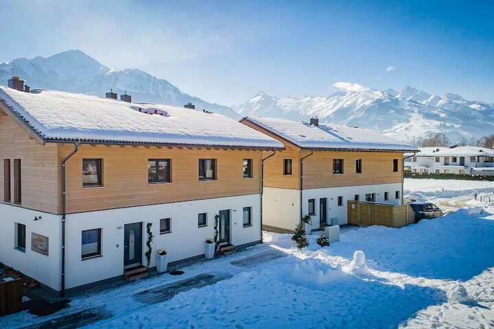 Mountain Nests - Chalets Apartments in Zell am See