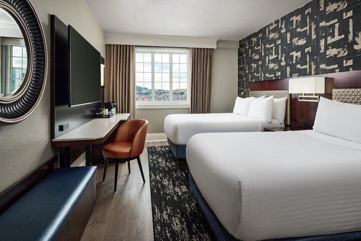 Room 60 of 173