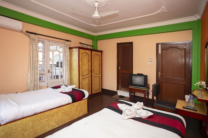 Room 10 of 49