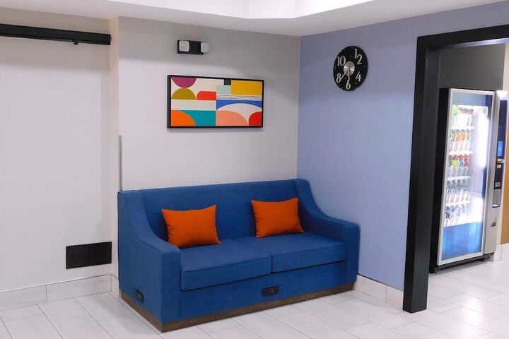 Hotel Interior 7 of 50
