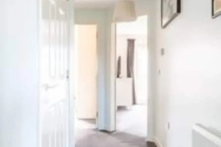 Room 11 of 17