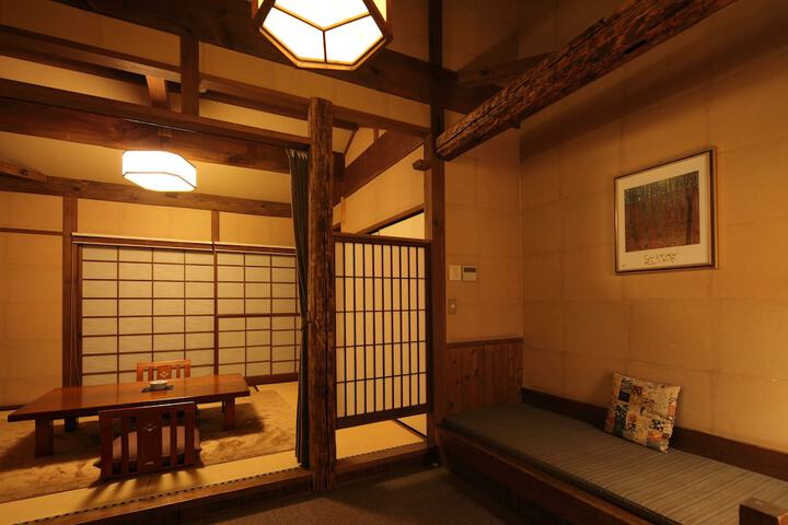 Room 13 of 139