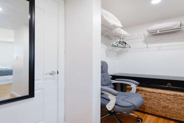Room 27 of 177