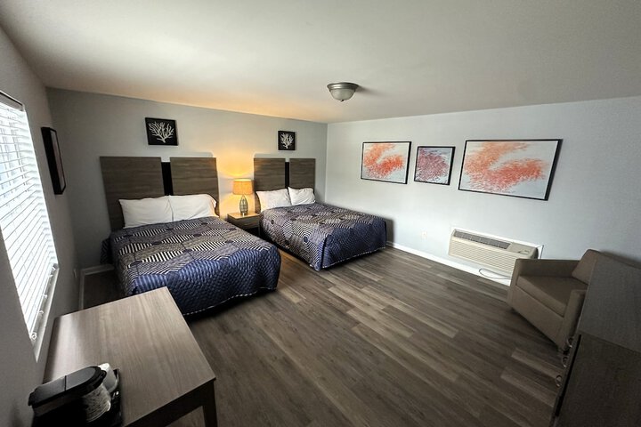 Room 6 of 34