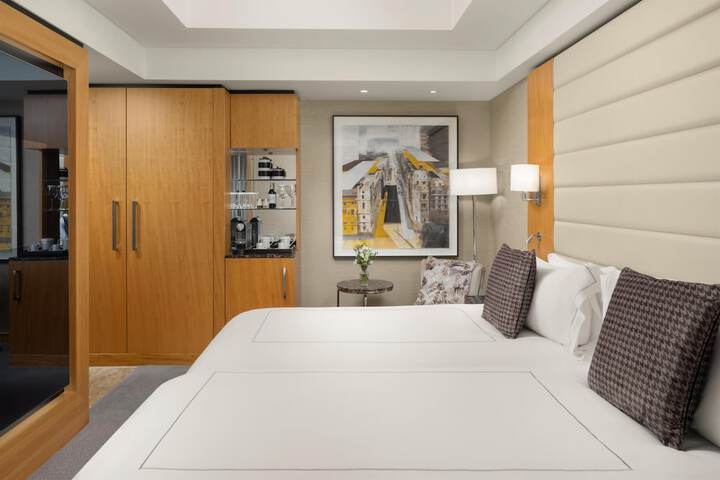Room 47 of 114